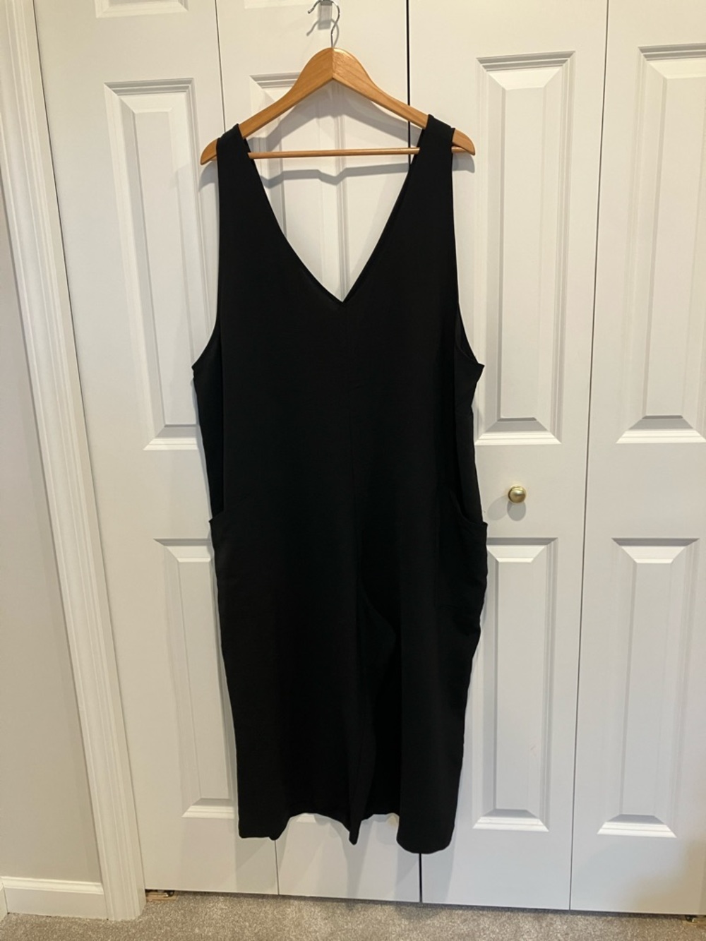 Lightweight black Torrid cargo pocket jumpsuit romper